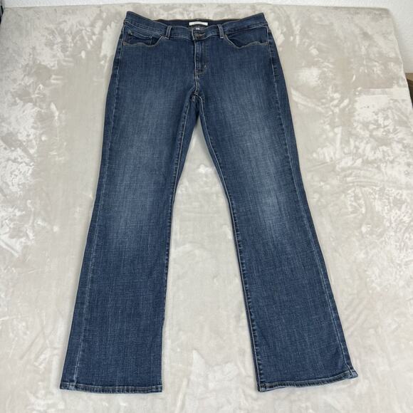 Levis Jeans Womens 31 Blue Denim Classic Boot Cut Stretch Mid Rise Preppy Casual - Picture 1 of 12